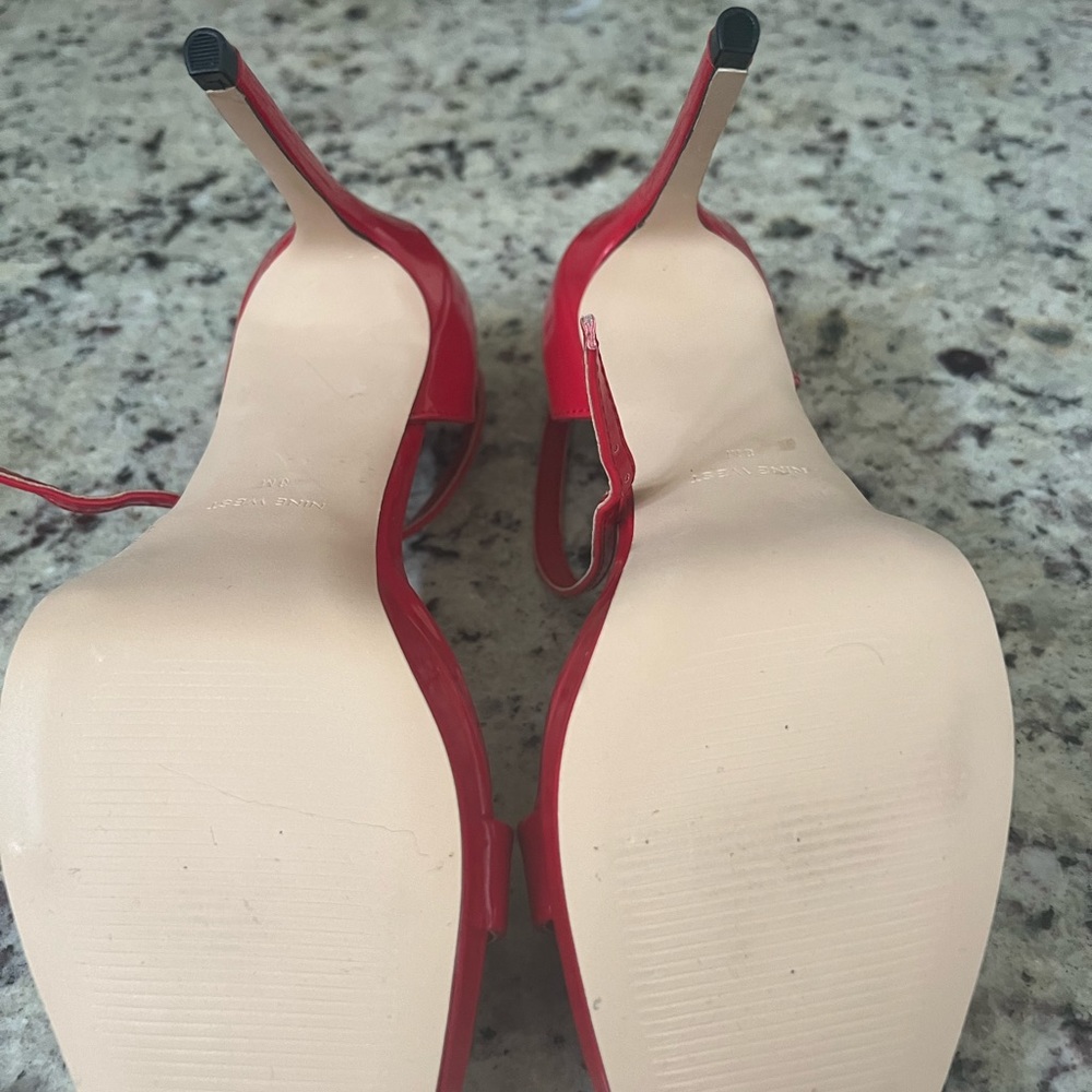 Nine West - Picture 2 of 4